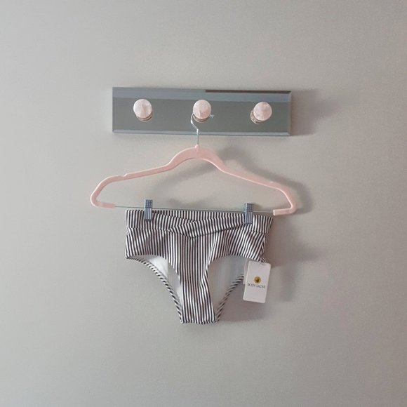 NWT Body Glove burgundy high waist bikini bottom - Picture 6 of 7